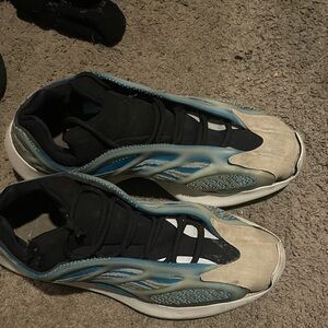 Yeezy Sneakers in Blue and Cream